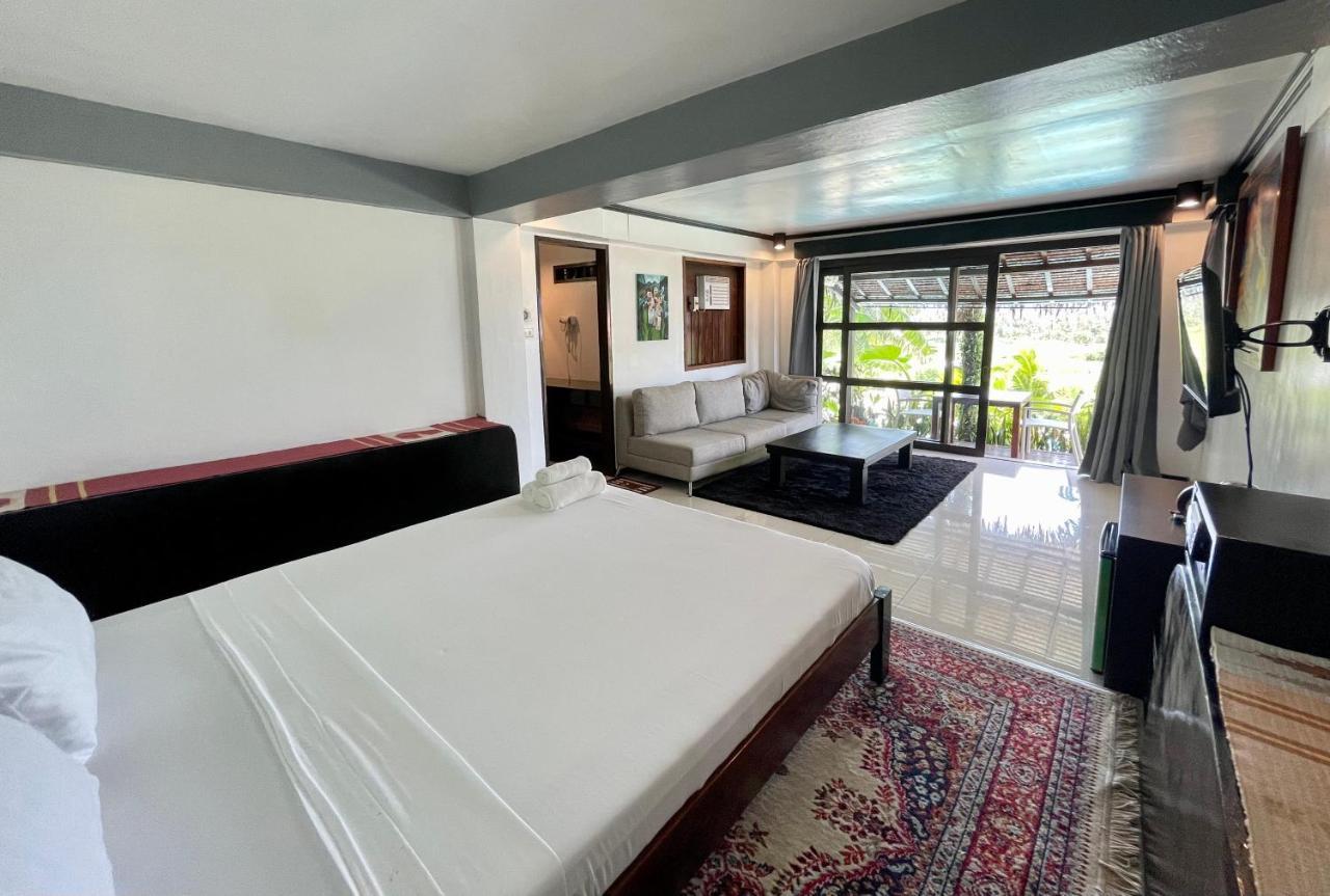 Villa Maya General Luna  Luaran gambar