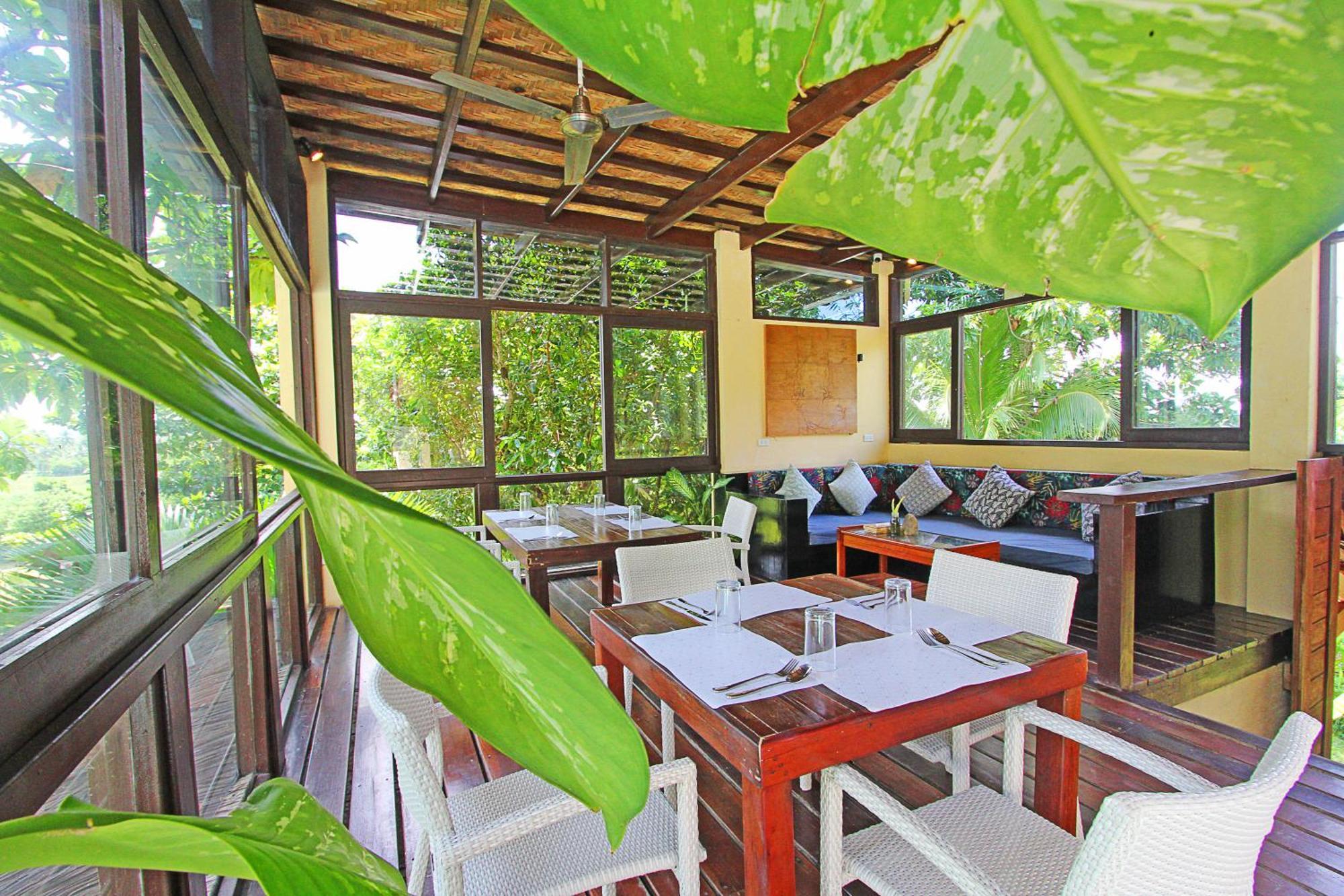 Villa Maya General Luna  Luaran gambar