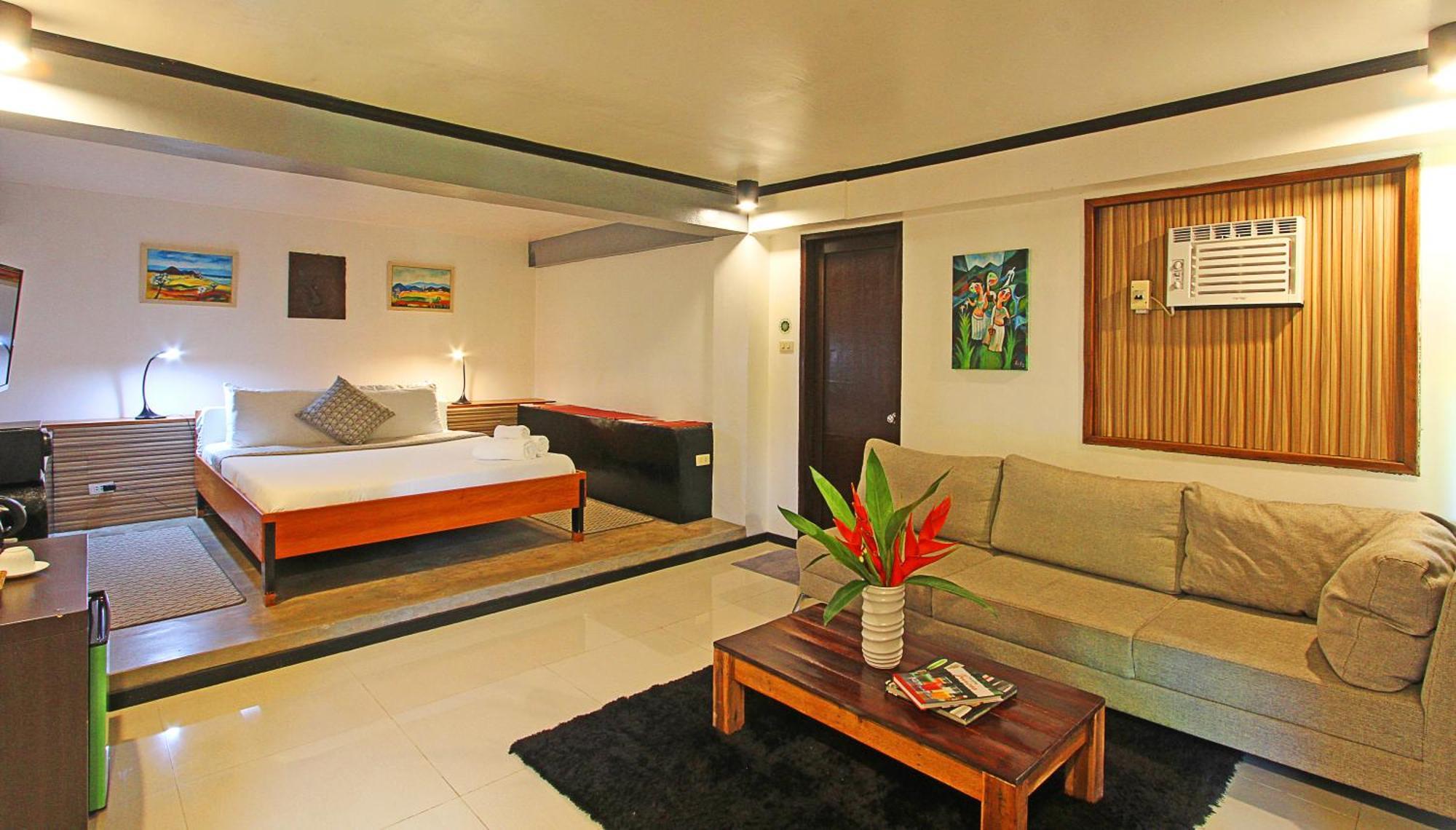 Villa Maya General Luna  Luaran gambar